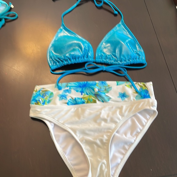 Mismatched bikini top and bottom - Picture 8 of 11